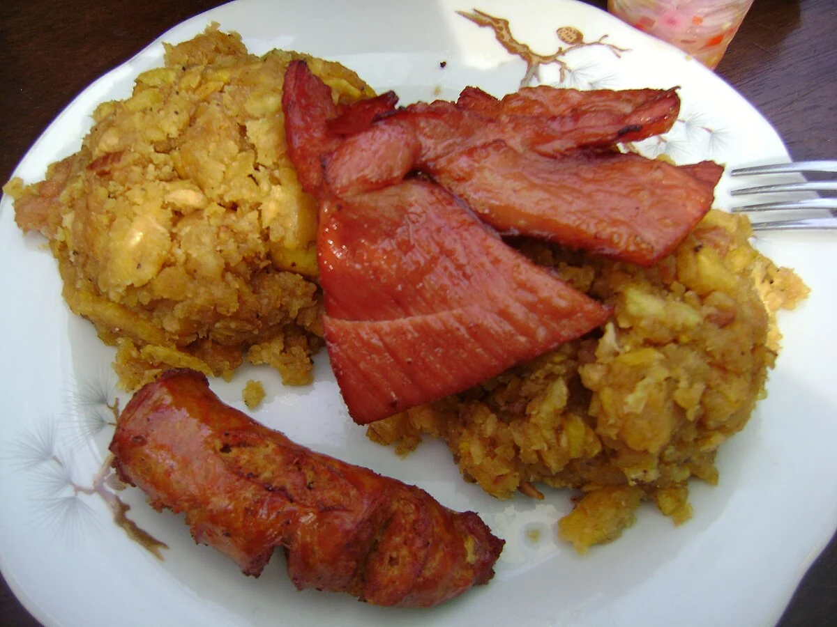 Cecina, a traditional chickpea flatbread served hot in Pisa, Italy